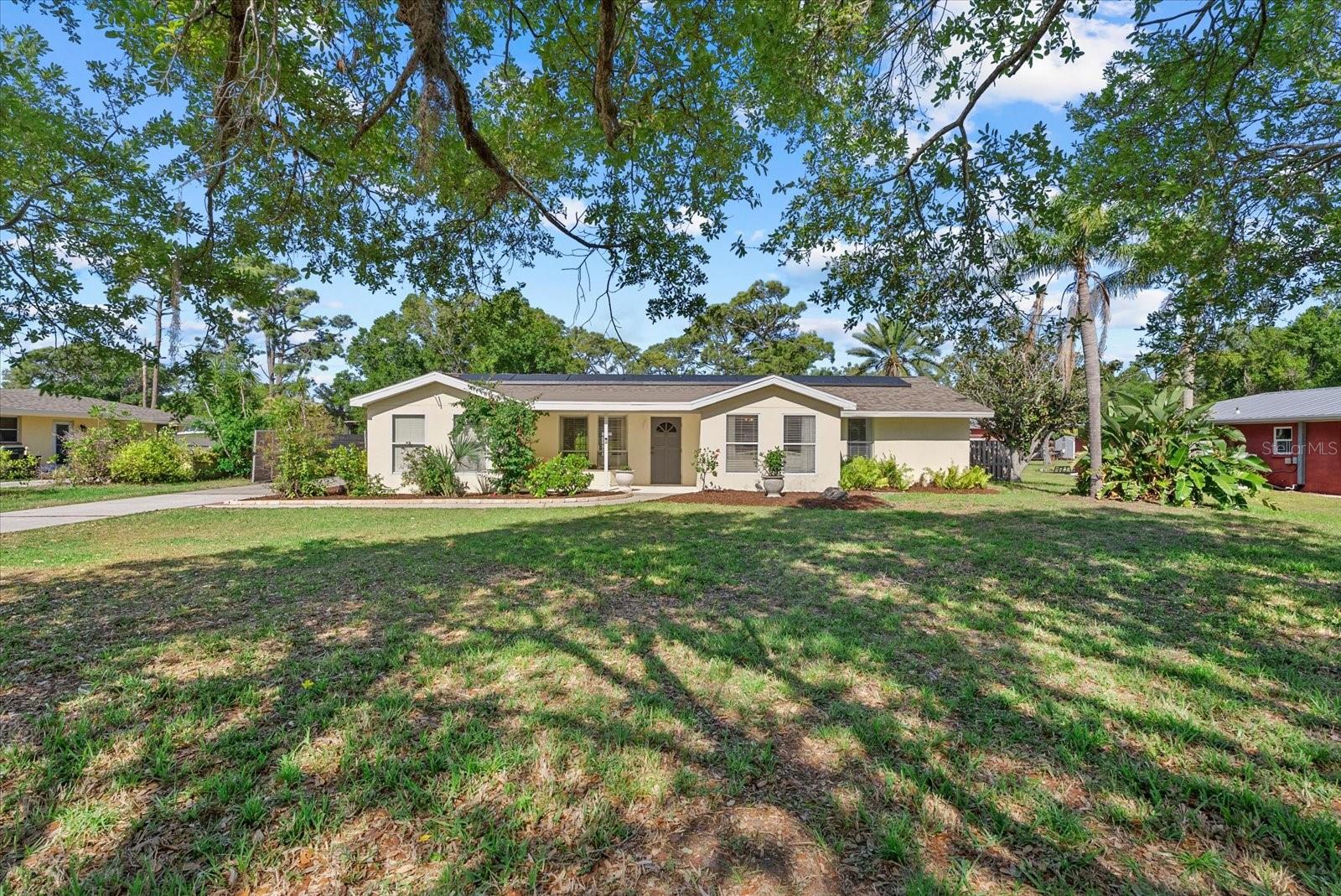 FLORIDA TROPICAL HOMESITES & LITTLE FARMS - Residential