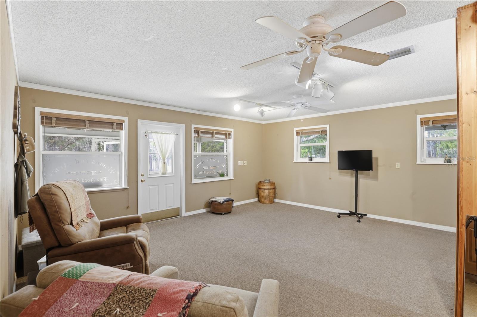 SPRING RIDGE - Residential