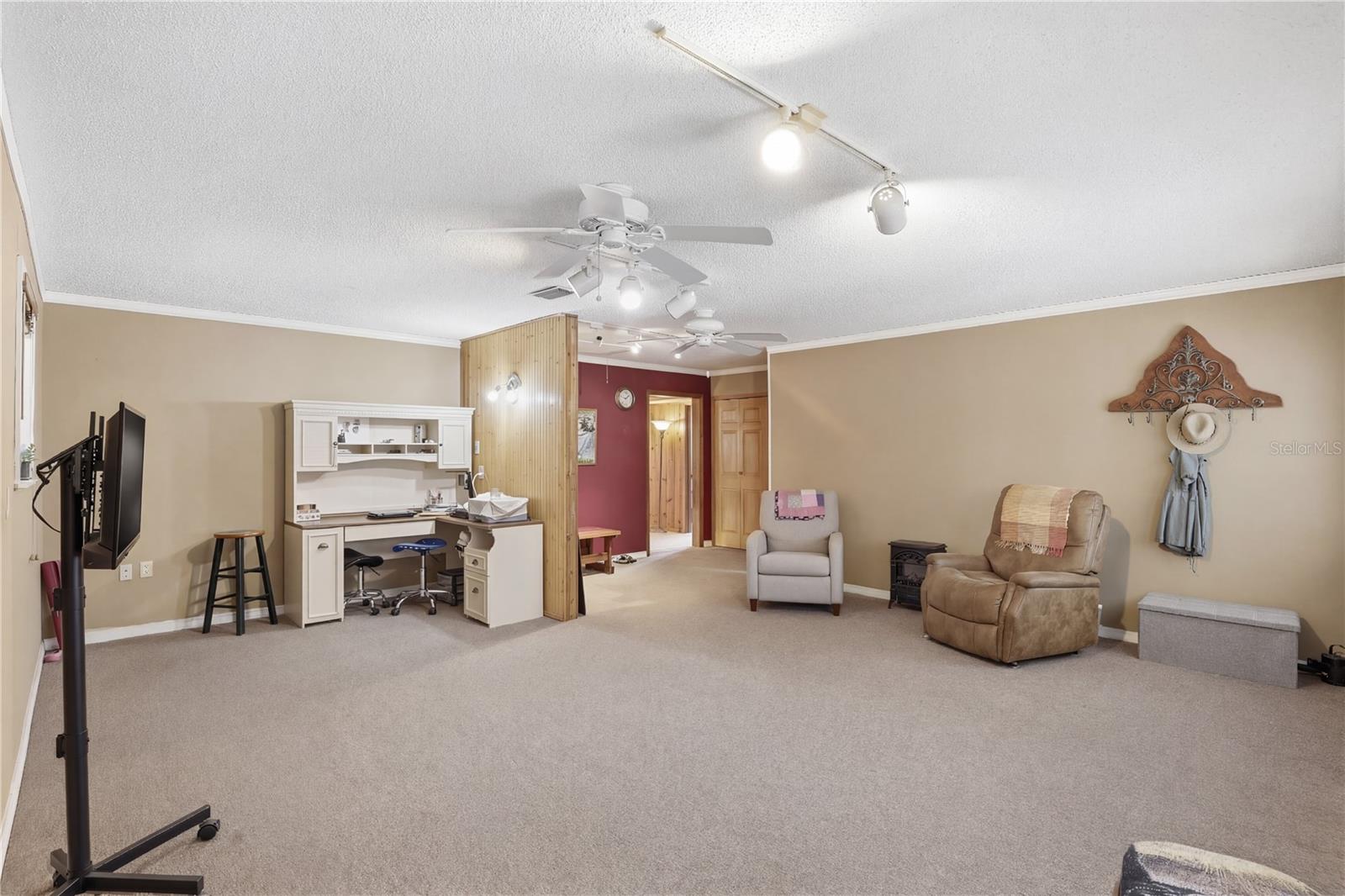 SPRING RIDGE - Residential