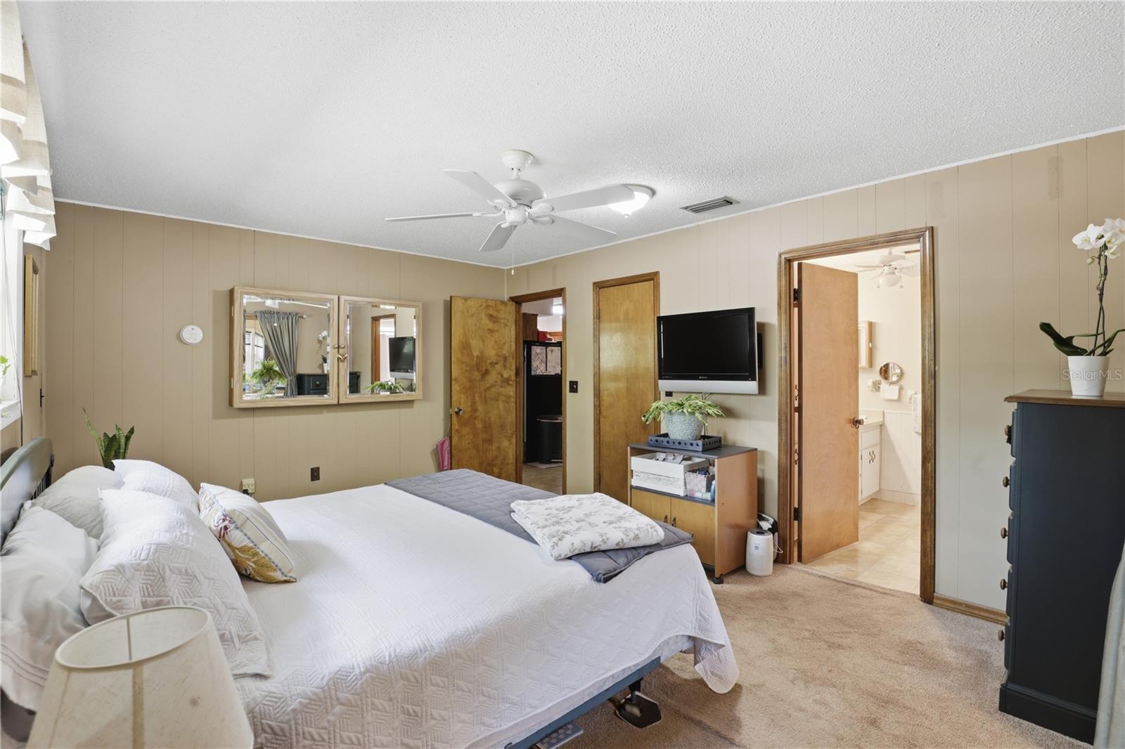 SPRING RIDGE - Residential