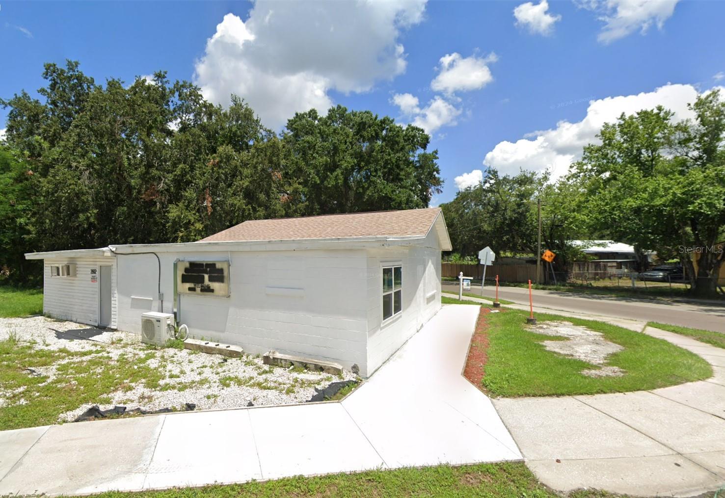 PARK PLACE OF EAST TAMPA - Commercial Lease
