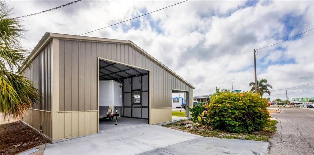 Photo of 2209 Iowa Avenue, Bradenton, FL 34207 (MLS # A4668040)