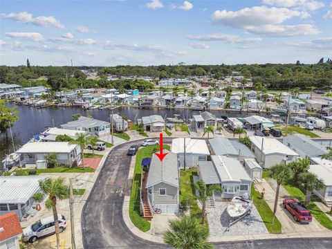 A home in PALM HARBOR