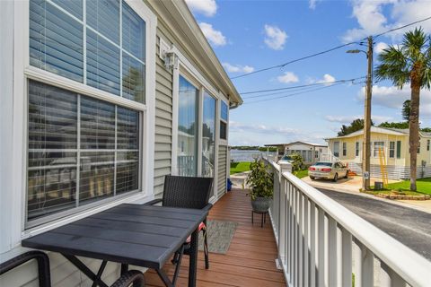 A home in PALM HARBOR