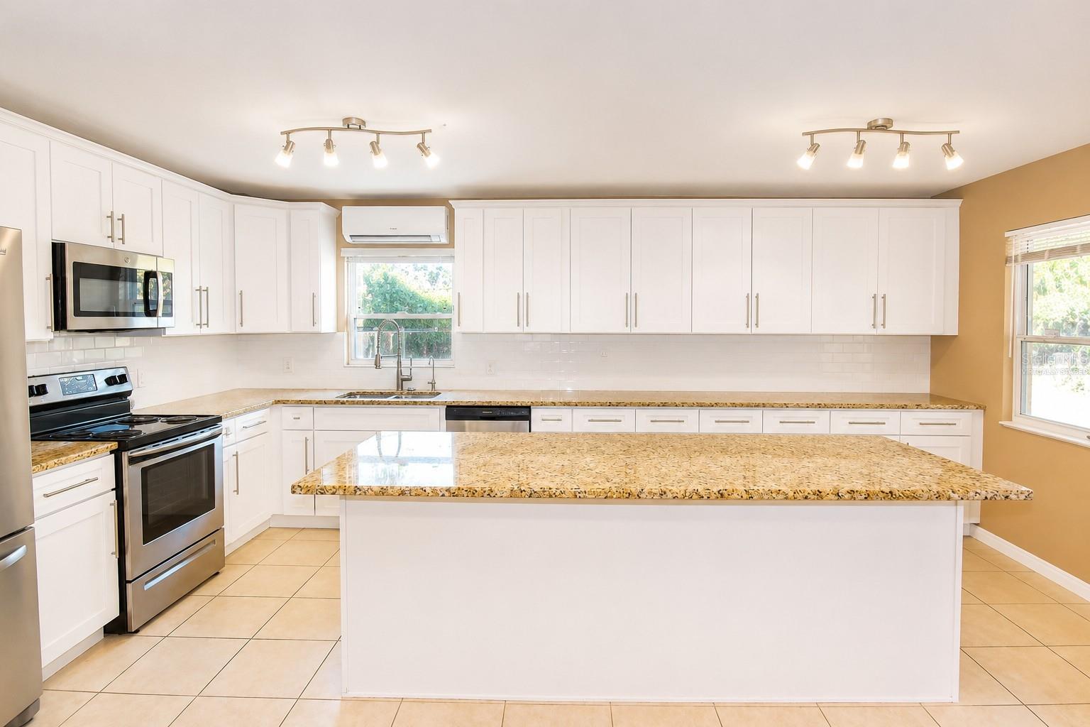 OAK RIDGE - Residential