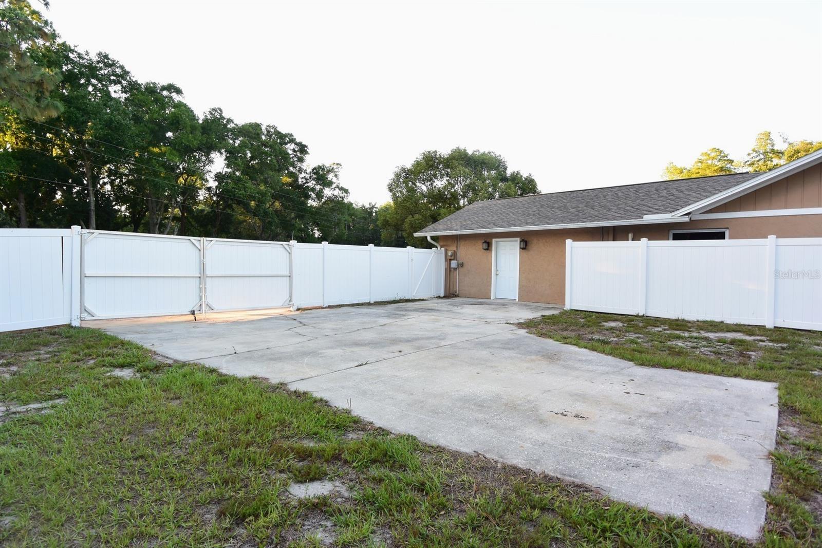 OAK RIDGE - Residential