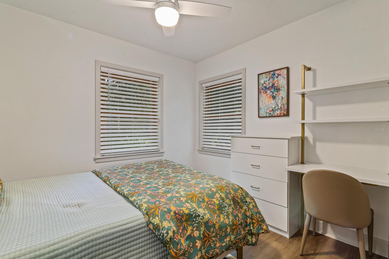 PALM TERRACE SHANNON & HOWARD REPL - Residential Lease