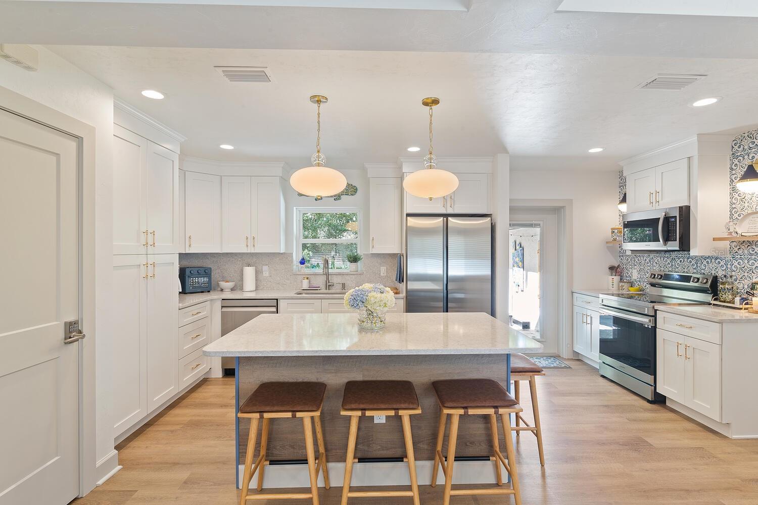 PALM TERRACE SHANNON & HOWARD REPL - Residential Lease