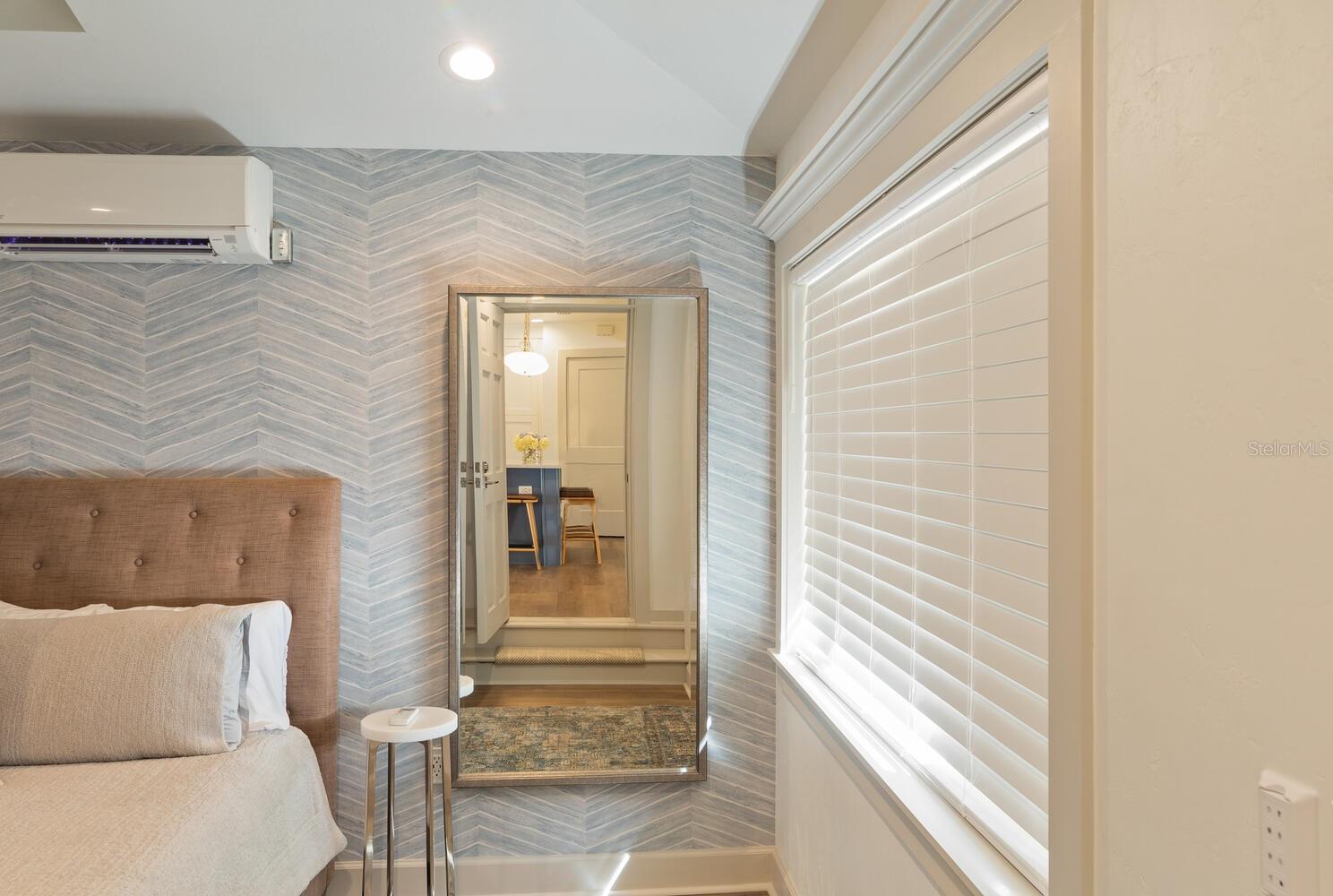 PALM TERRACE SHANNON & HOWARD REPL - Residential Lease