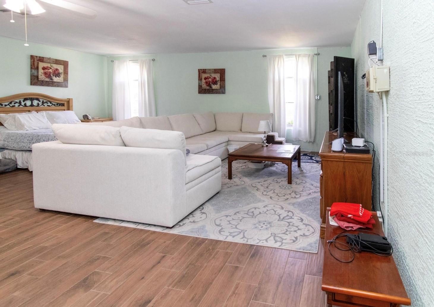 GARMISCH HILLS - Residential