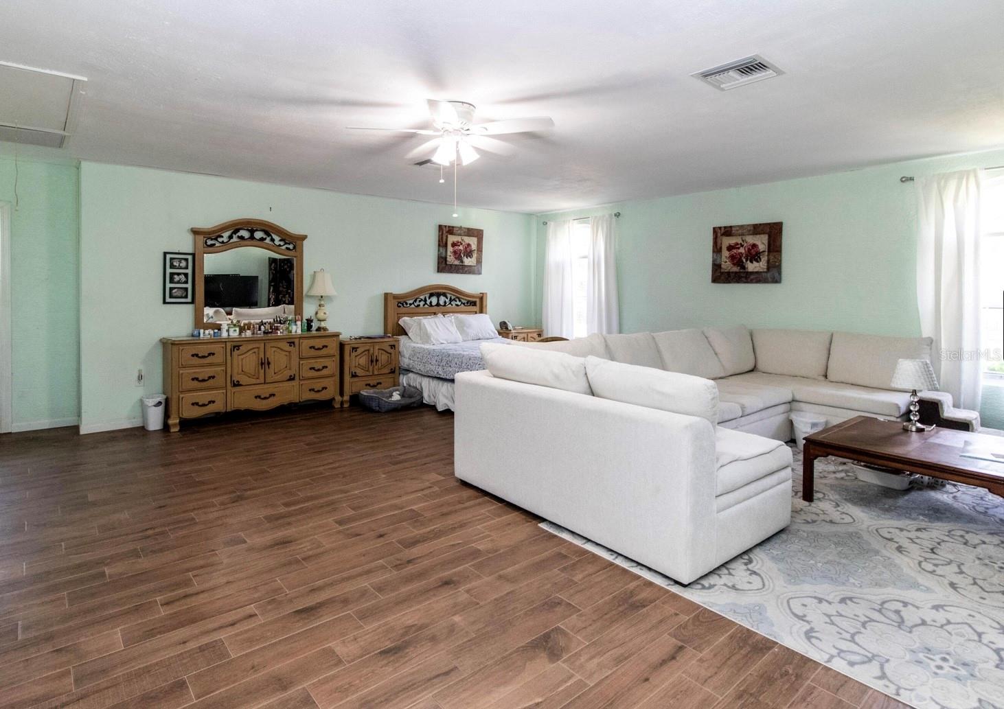 GARMISCH HILLS - Residential