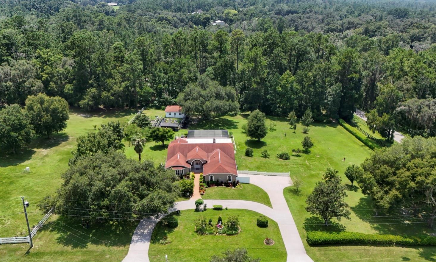 GARMISCH HILLS - Residential