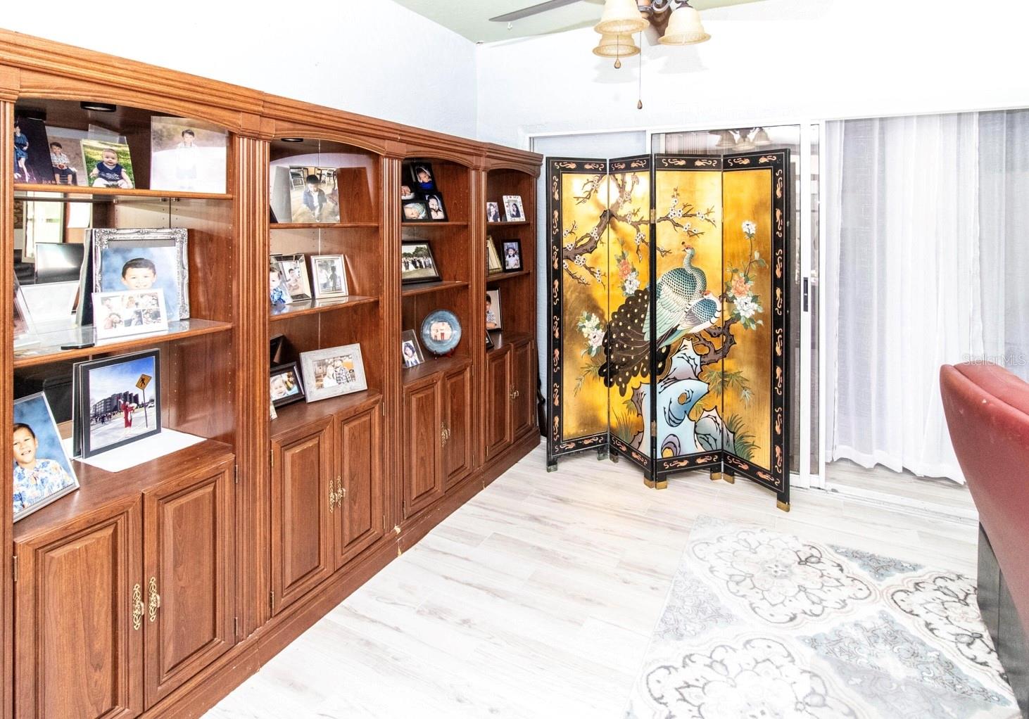 GARMISCH HILLS - Residential