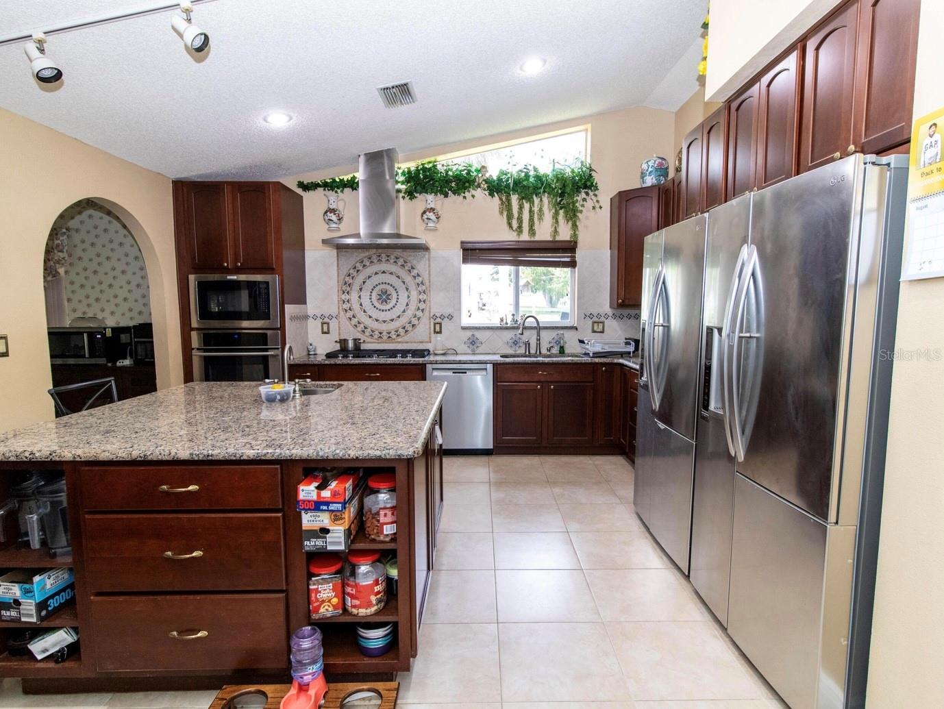 GARMISCH HILLS - Residential