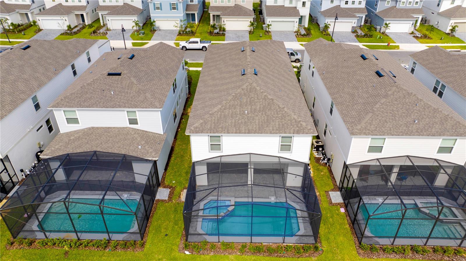 3325 LILAC WAY