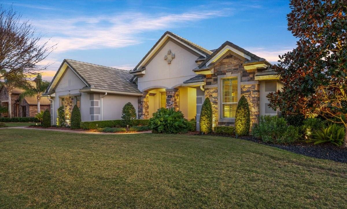 702 WOODBRIDGE COURT