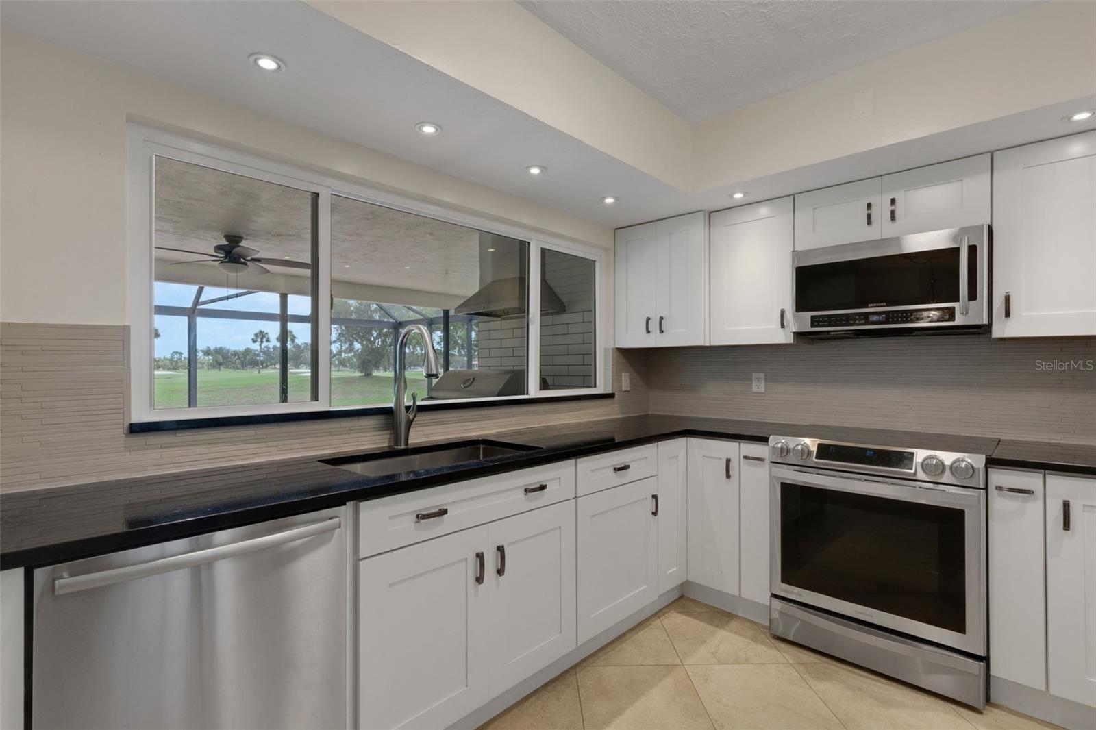 PALM AIRE - Residential