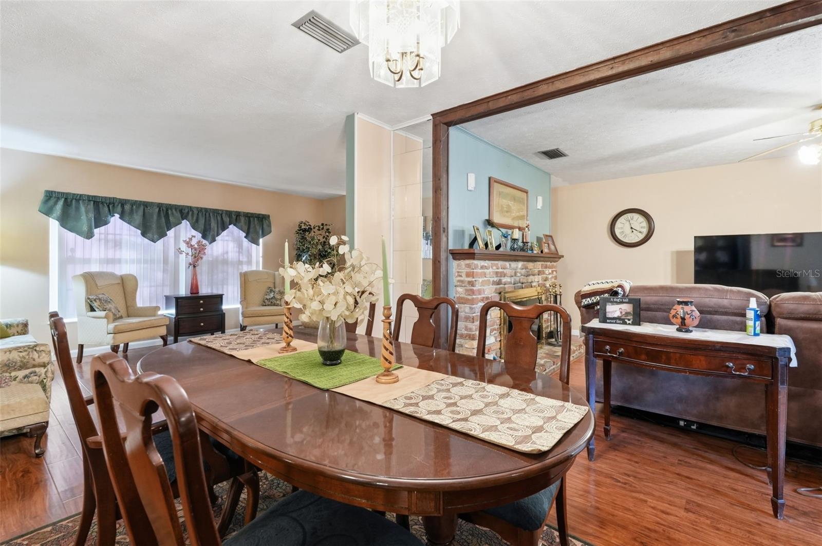 BRENTWOOD SUB - Residential