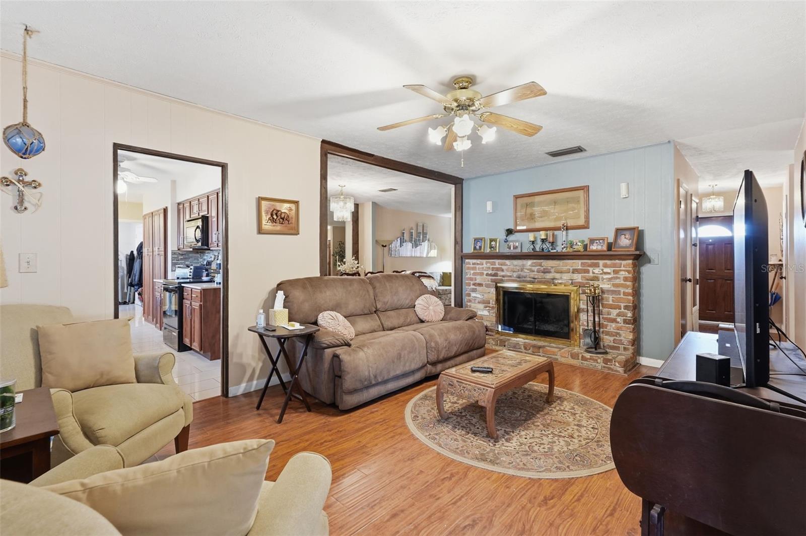 BRENTWOOD SUB - Residential