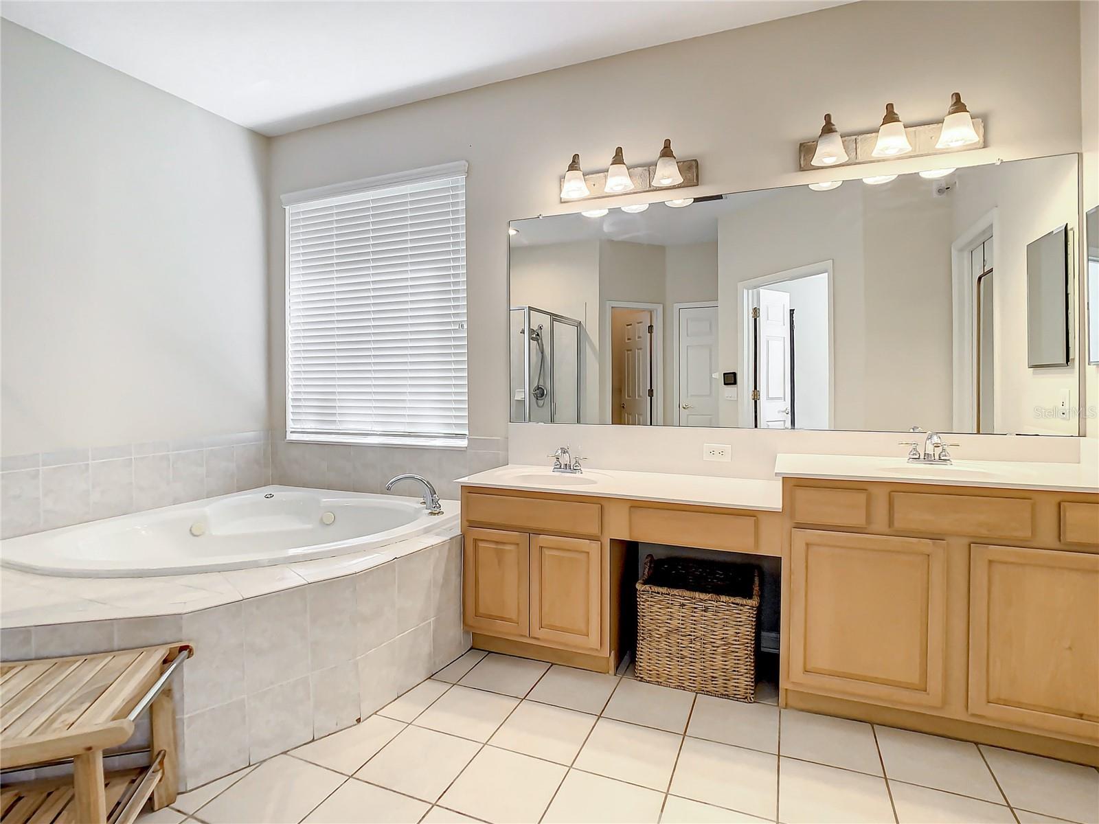 NORTHFIELD - Residential