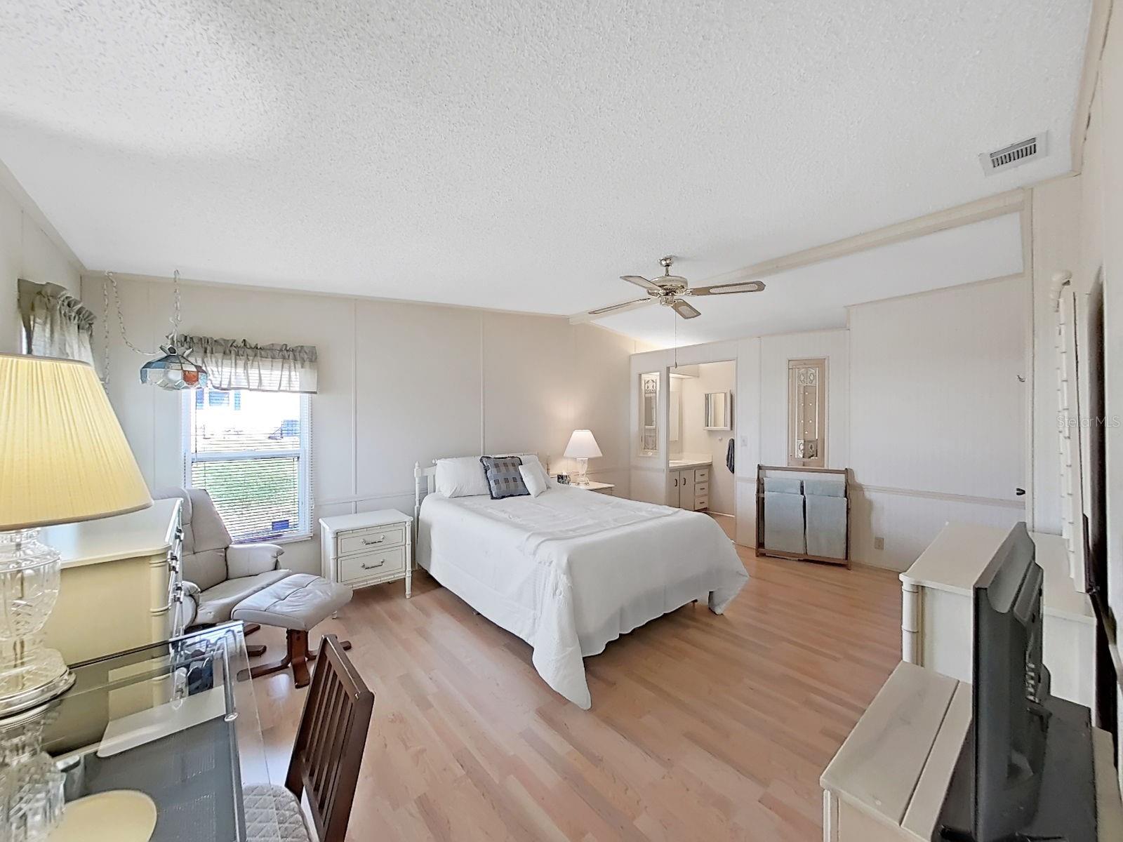 FOXWOOD LAKE ESTATES - Residential