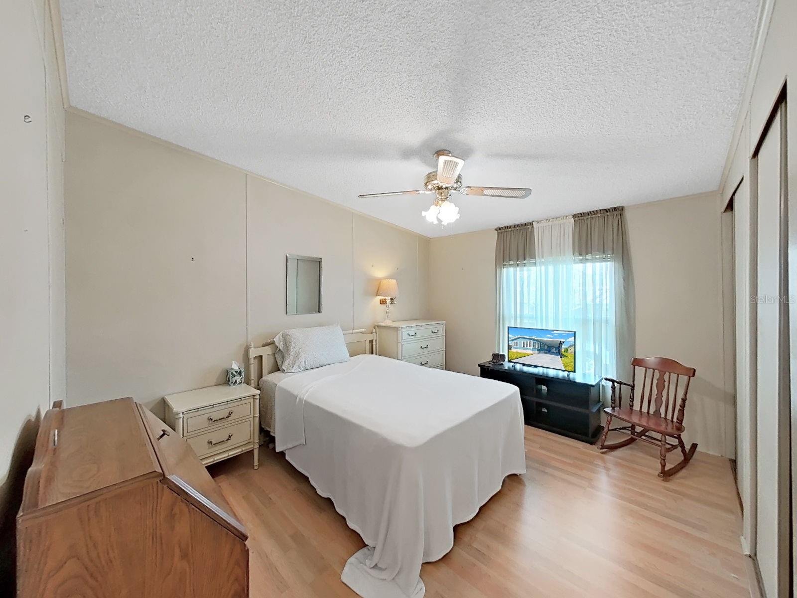 FOXWOOD LAKE ESTATES - Residential