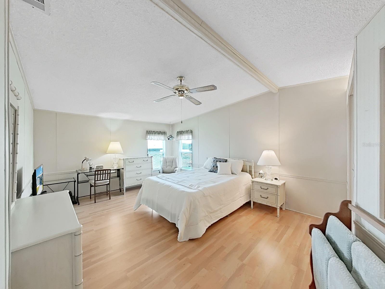 FOXWOOD LAKE ESTATES - Residential