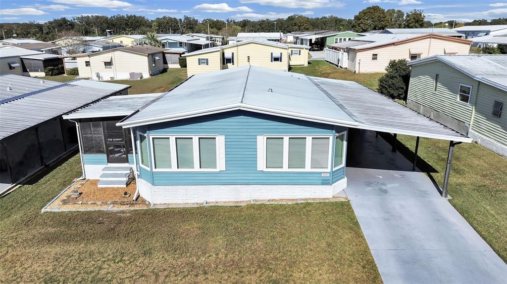 Photo of 1723 Sherwood Hill Dr, Lakeland, FL 33810 (MLS # P4937533)