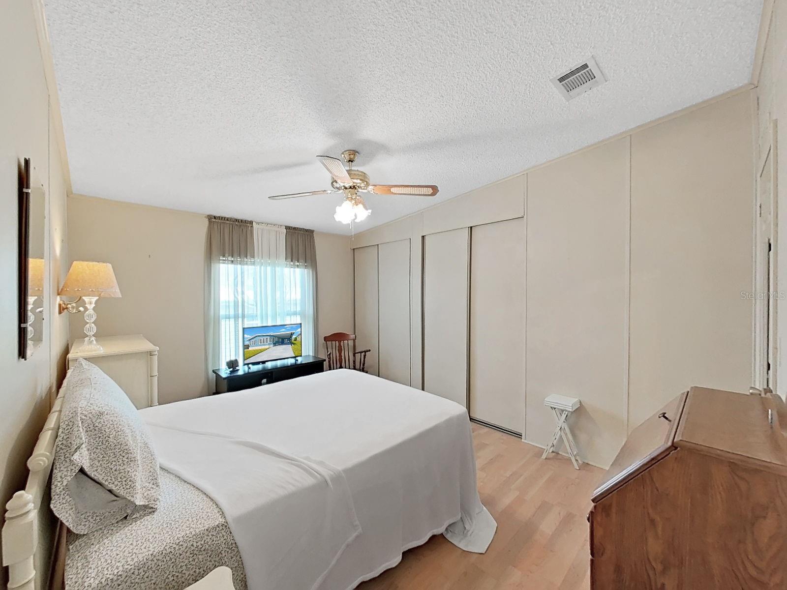 FOXWOOD LAKE ESTATES - Residential