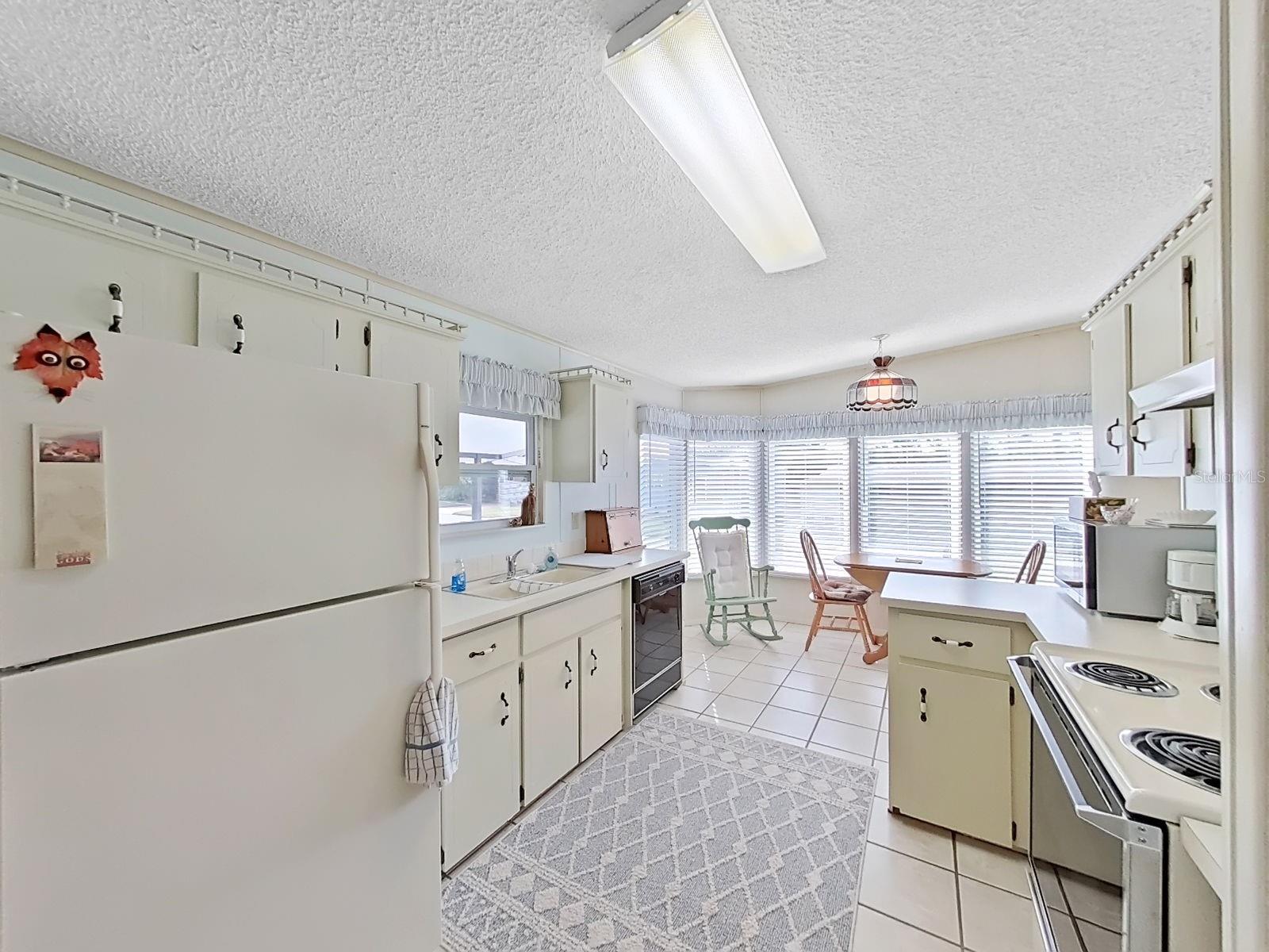 FOXWOOD LAKE ESTATES - Residential