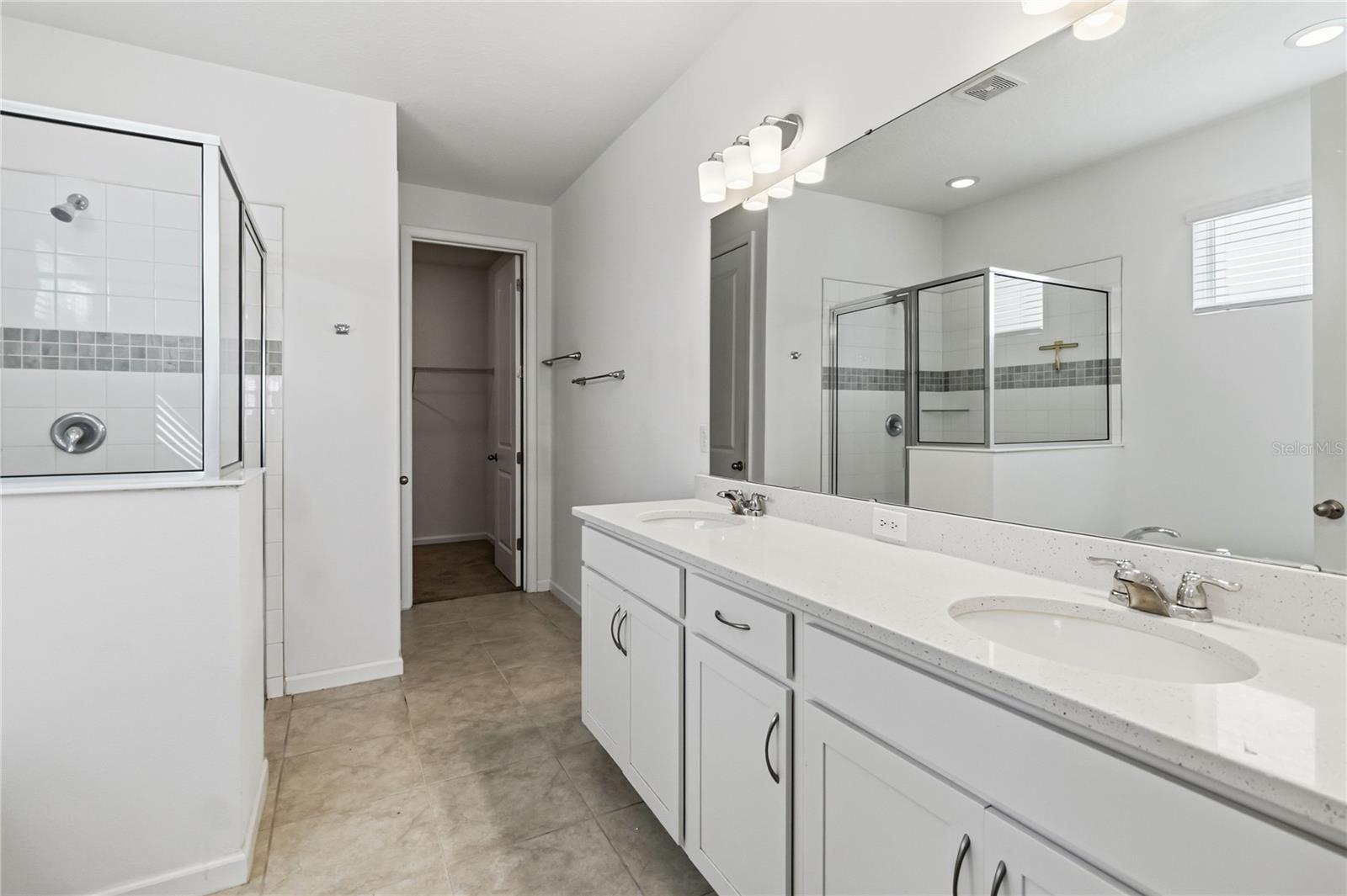 LAKESIDE AT HAMLIN - Residential