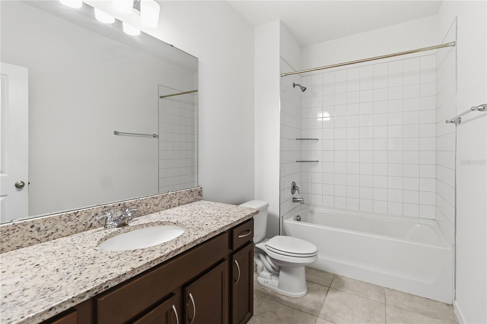 LAKESIDE AT HAMLIN - Residential