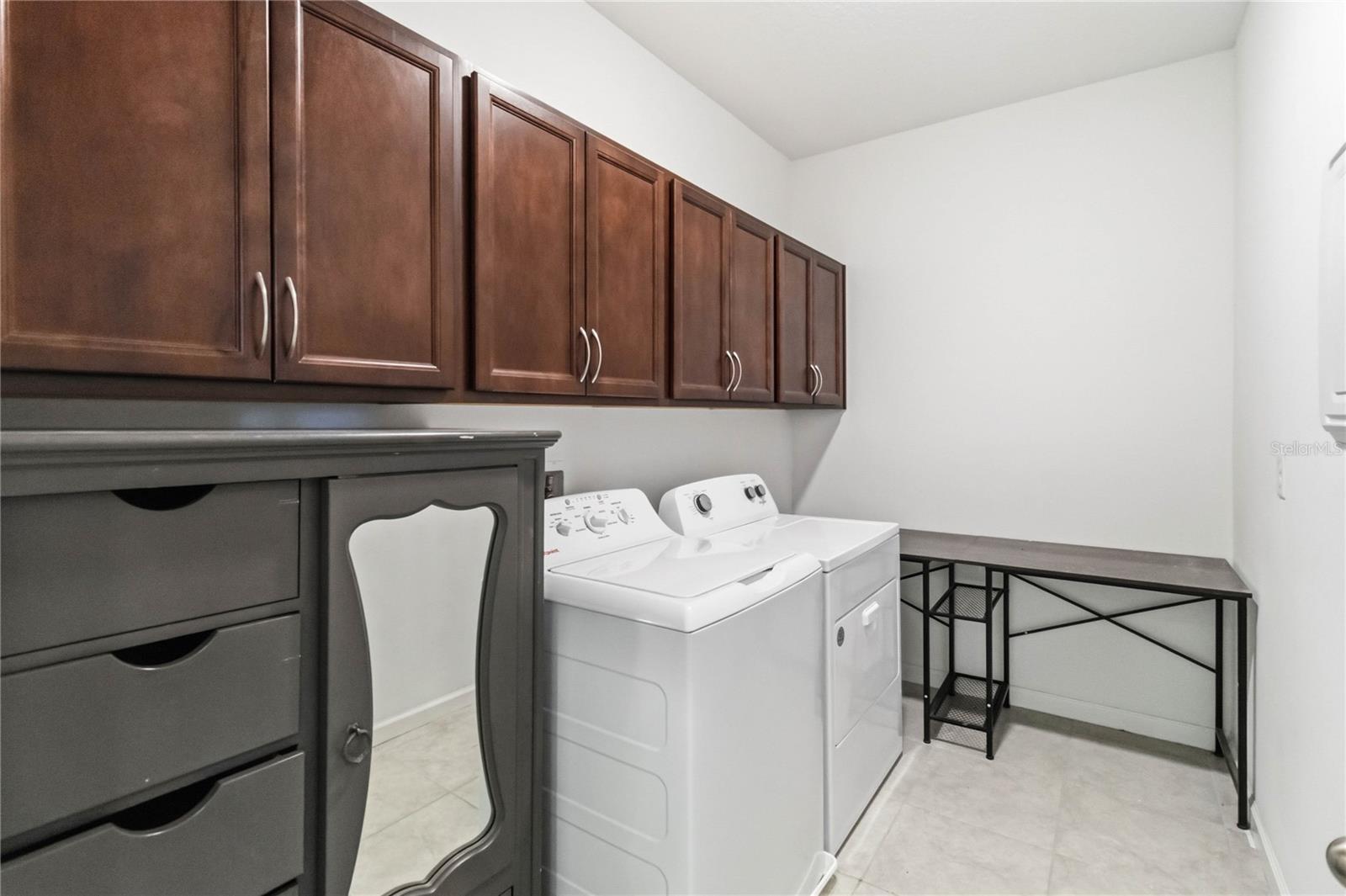 LAKESIDE AT HAMLIN - Residential
