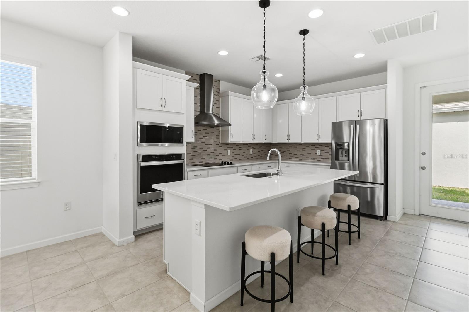LAKESIDE AT HAMLIN - Residential