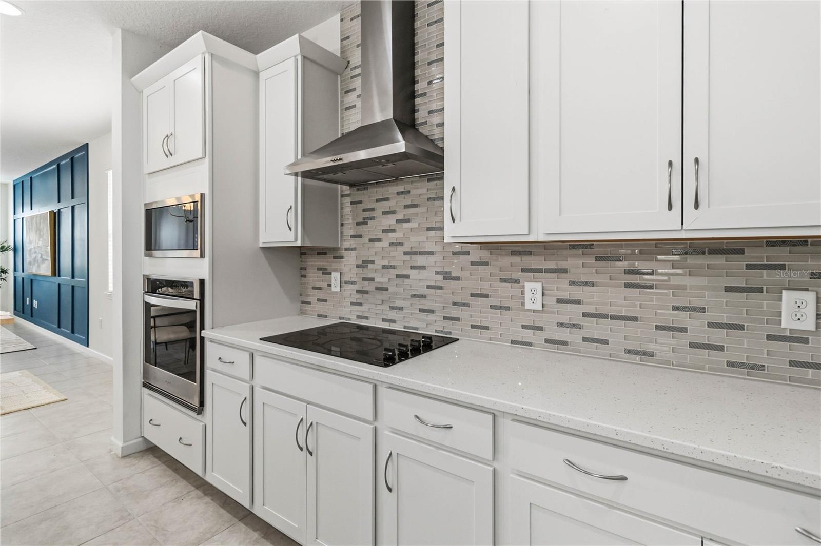 LAKESIDE AT HAMLIN - Residential