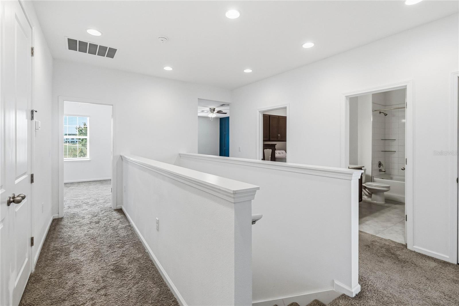 LAKESIDE AT HAMLIN - Residential