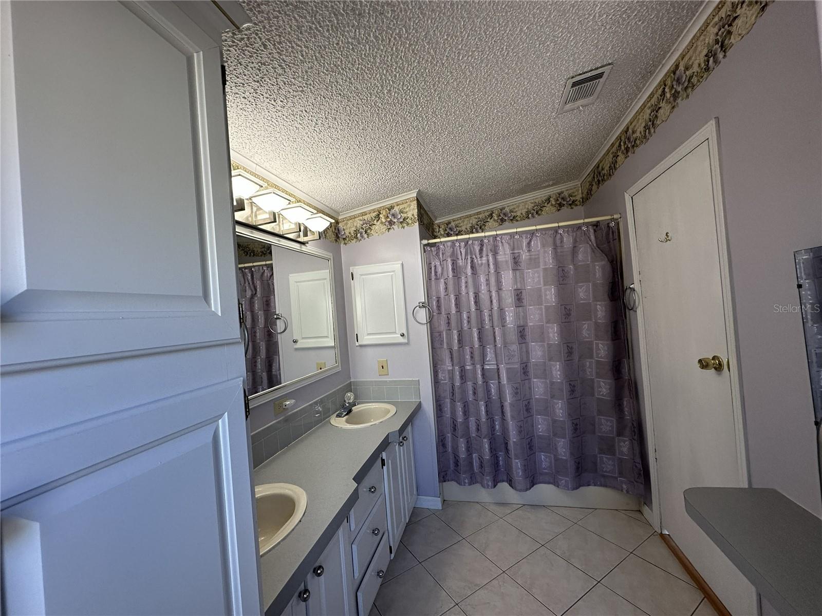 LAKE VIEW HEIGHTS - Residential