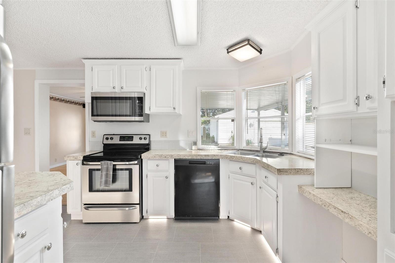 LAKE VIEW HEIGHTS - Residential