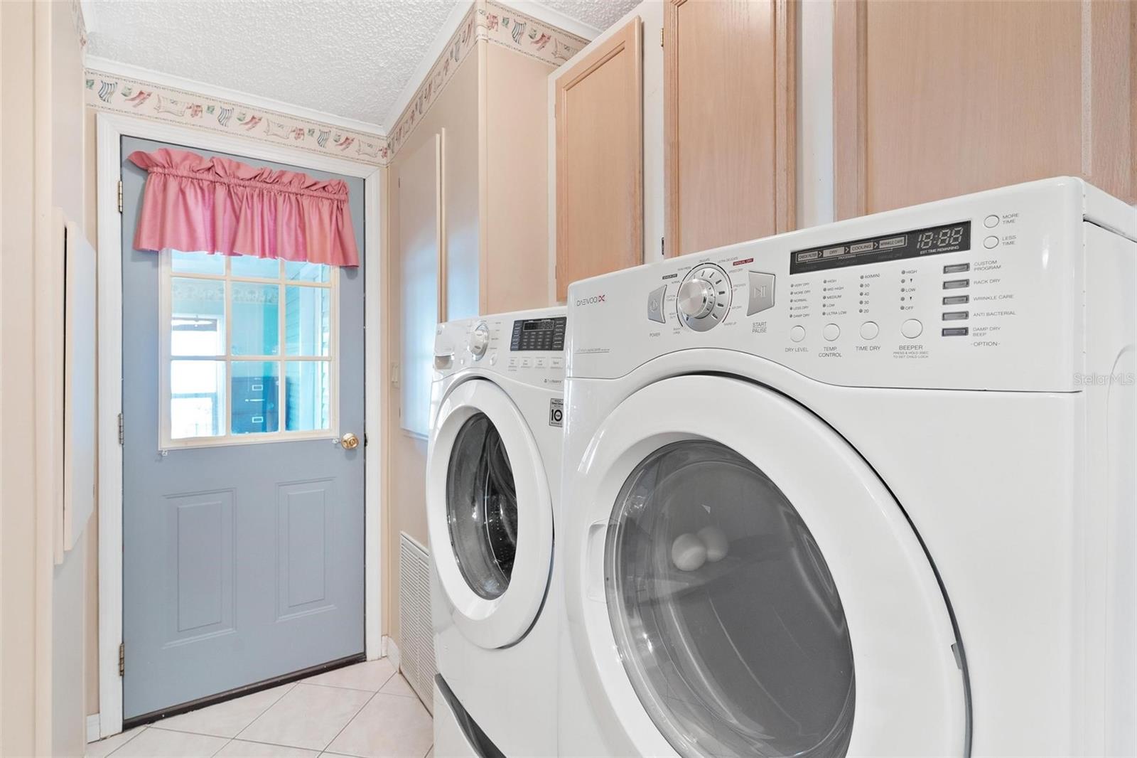 LAKE VIEW HEIGHTS - Residential