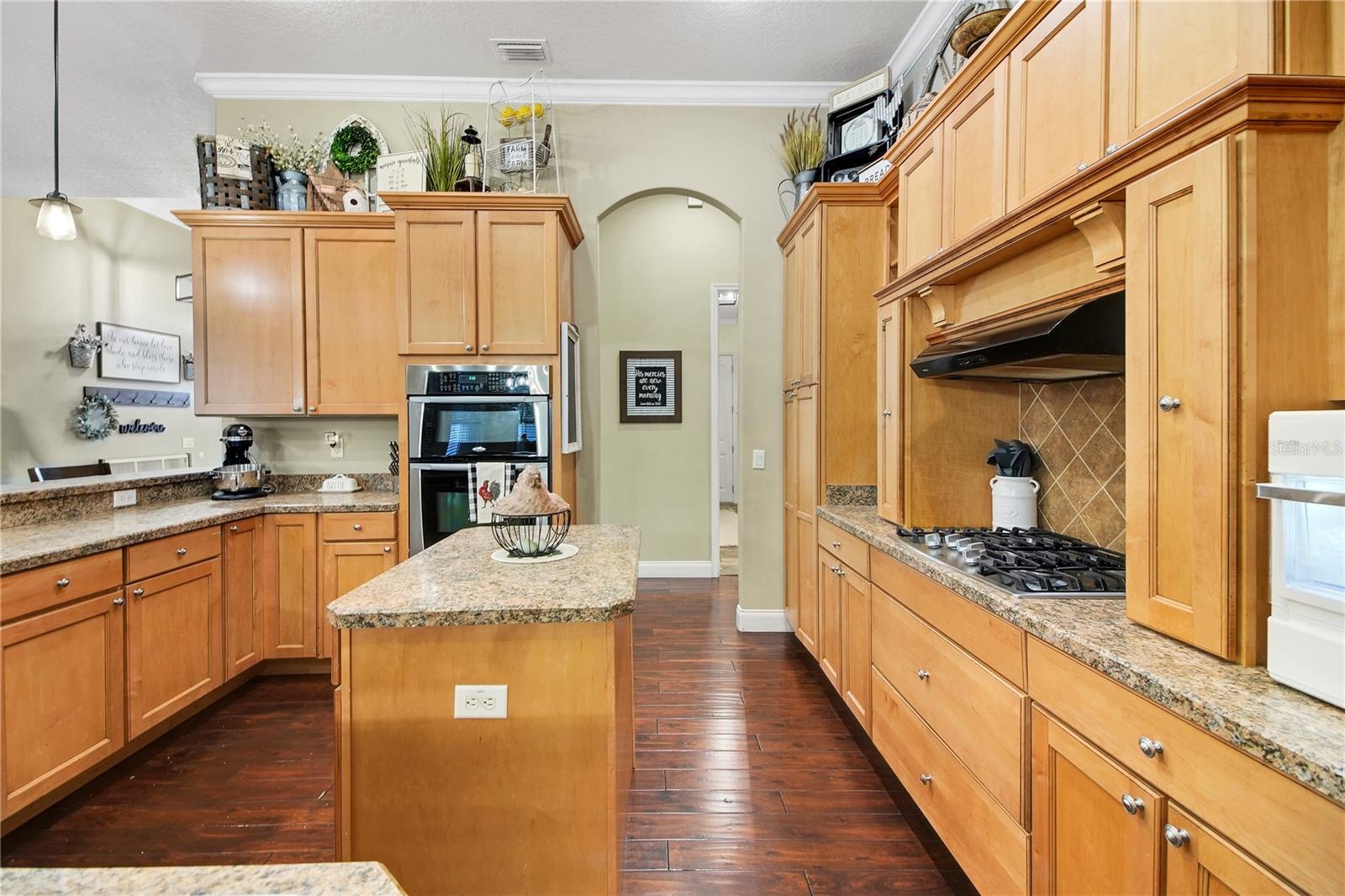 LAKE MYRTLE BREEZES - Residential