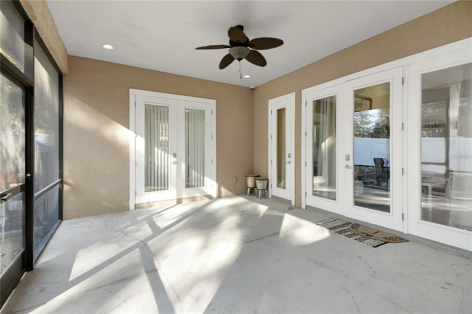 LAKE MYRTLE BREEZES - Residential