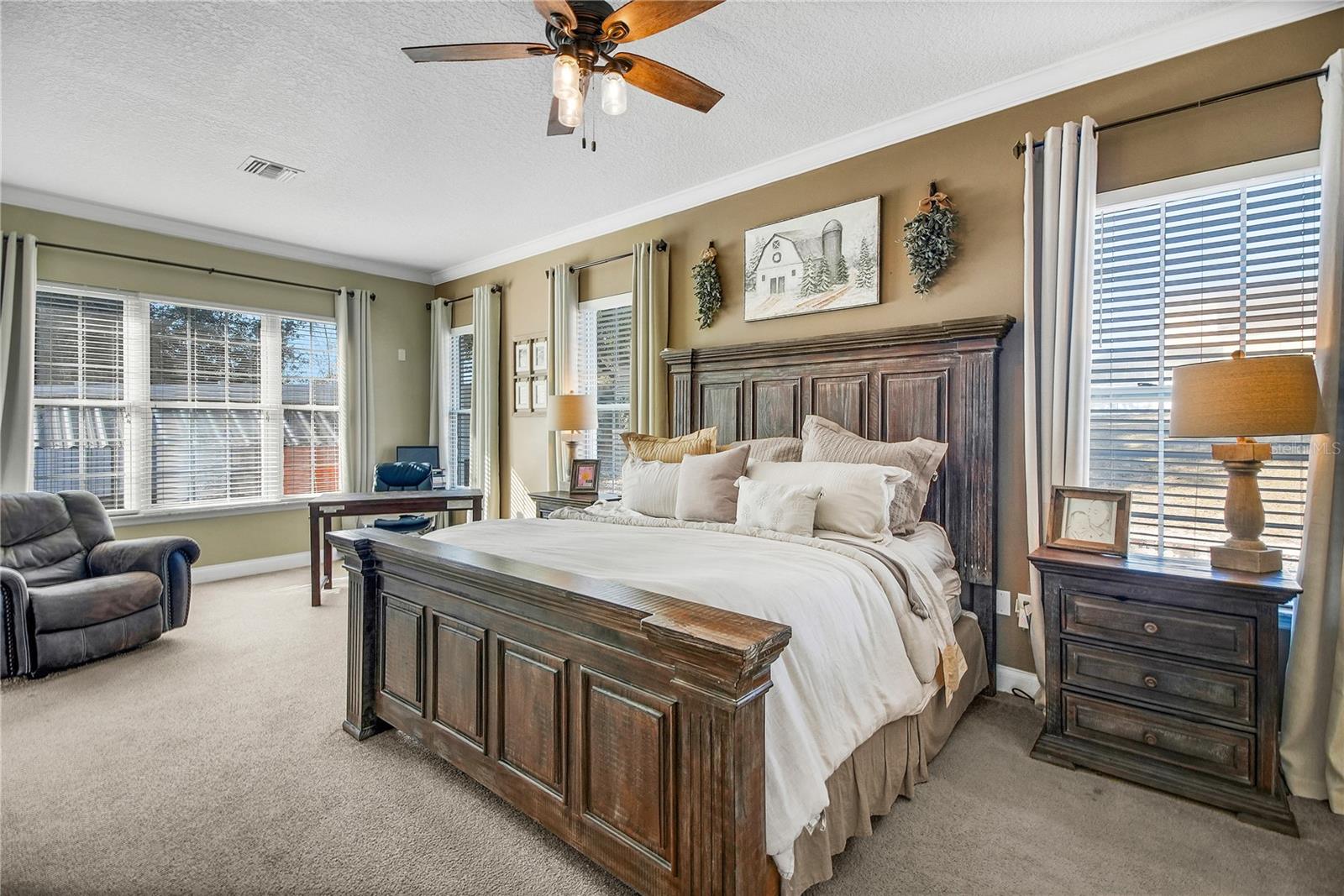 LAKE MYRTLE BREEZES - Residential