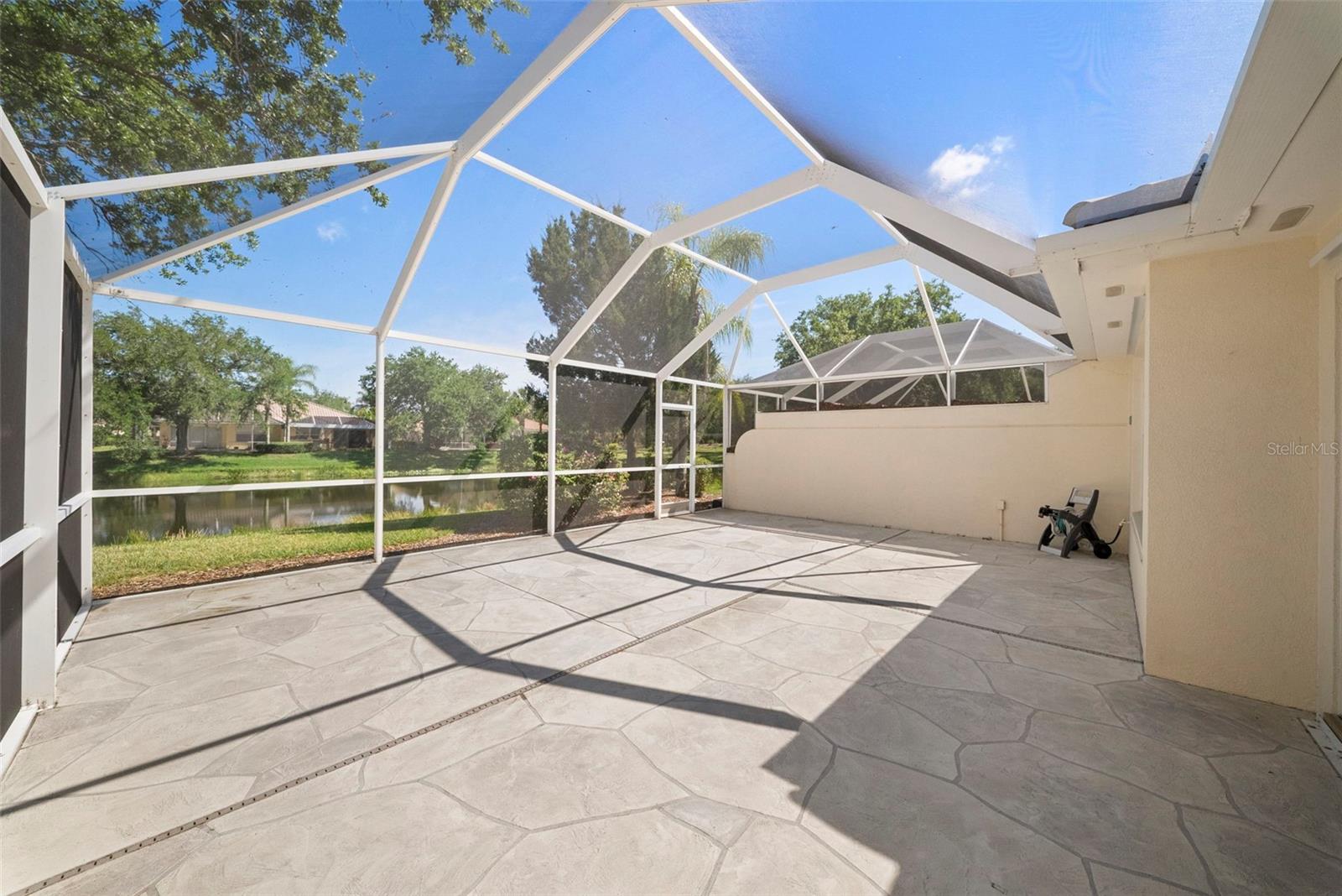 VILLAGEWALK - Residential