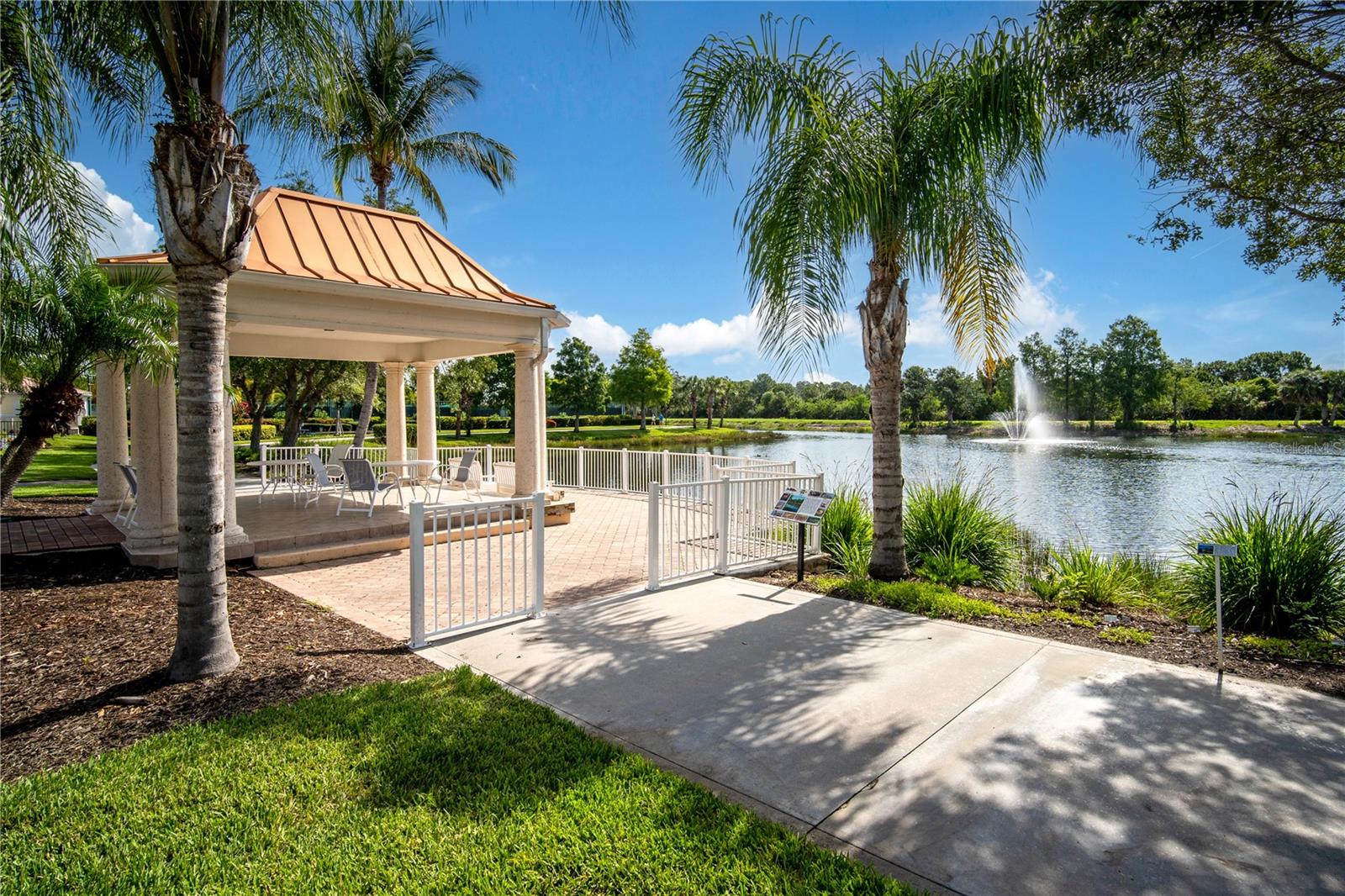VILLAGEWALK - Residential