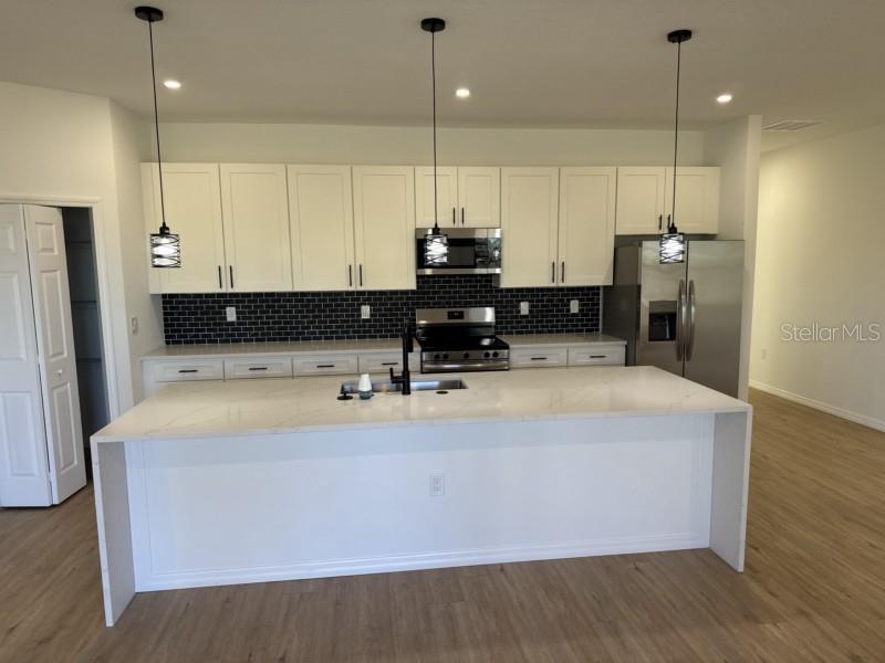 PORT CHARLOTTE SUB 09 - Residential Lease