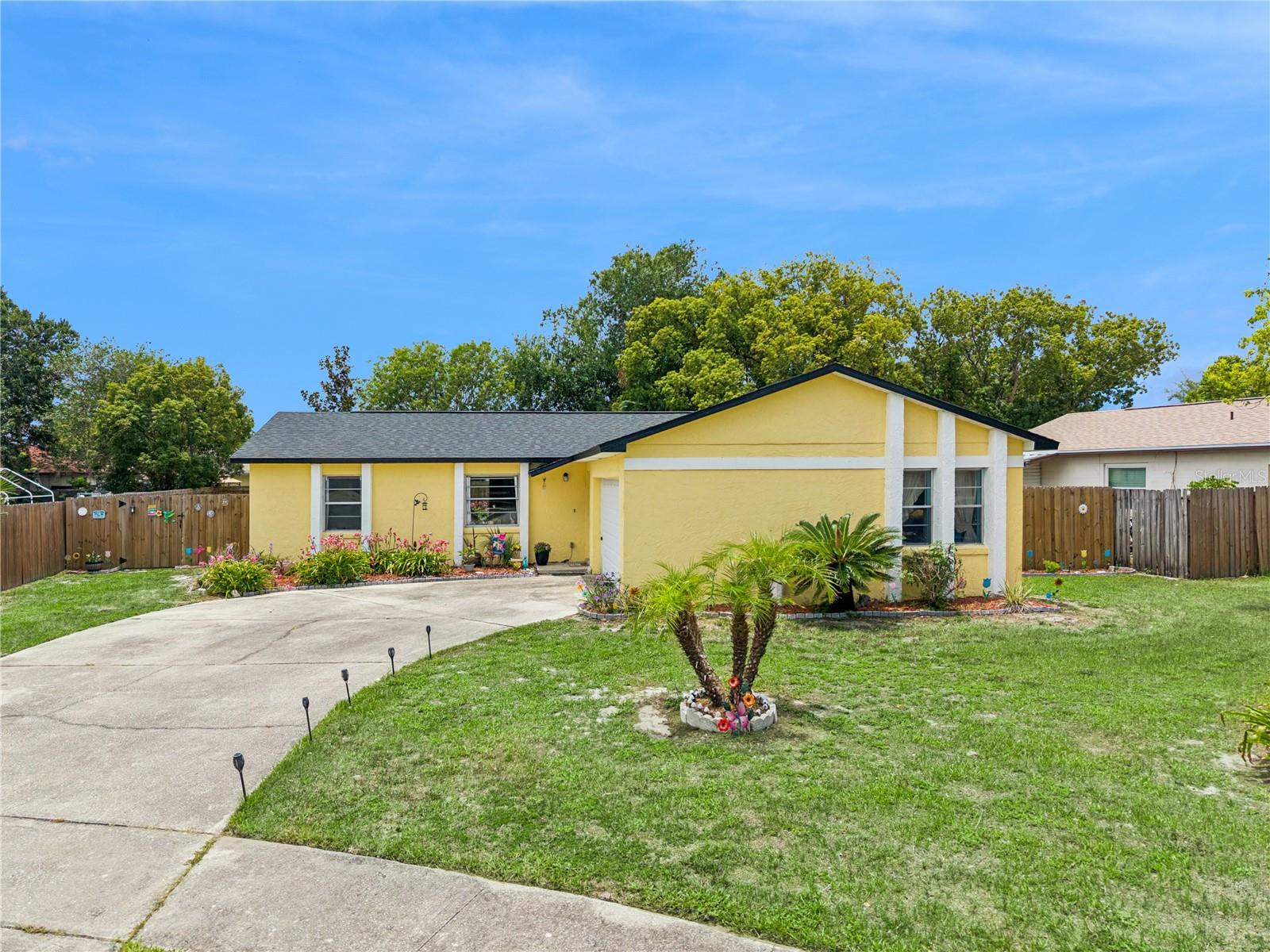 1023 WORTHING COURT