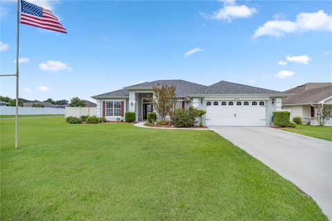 A home in BELLEVIEW