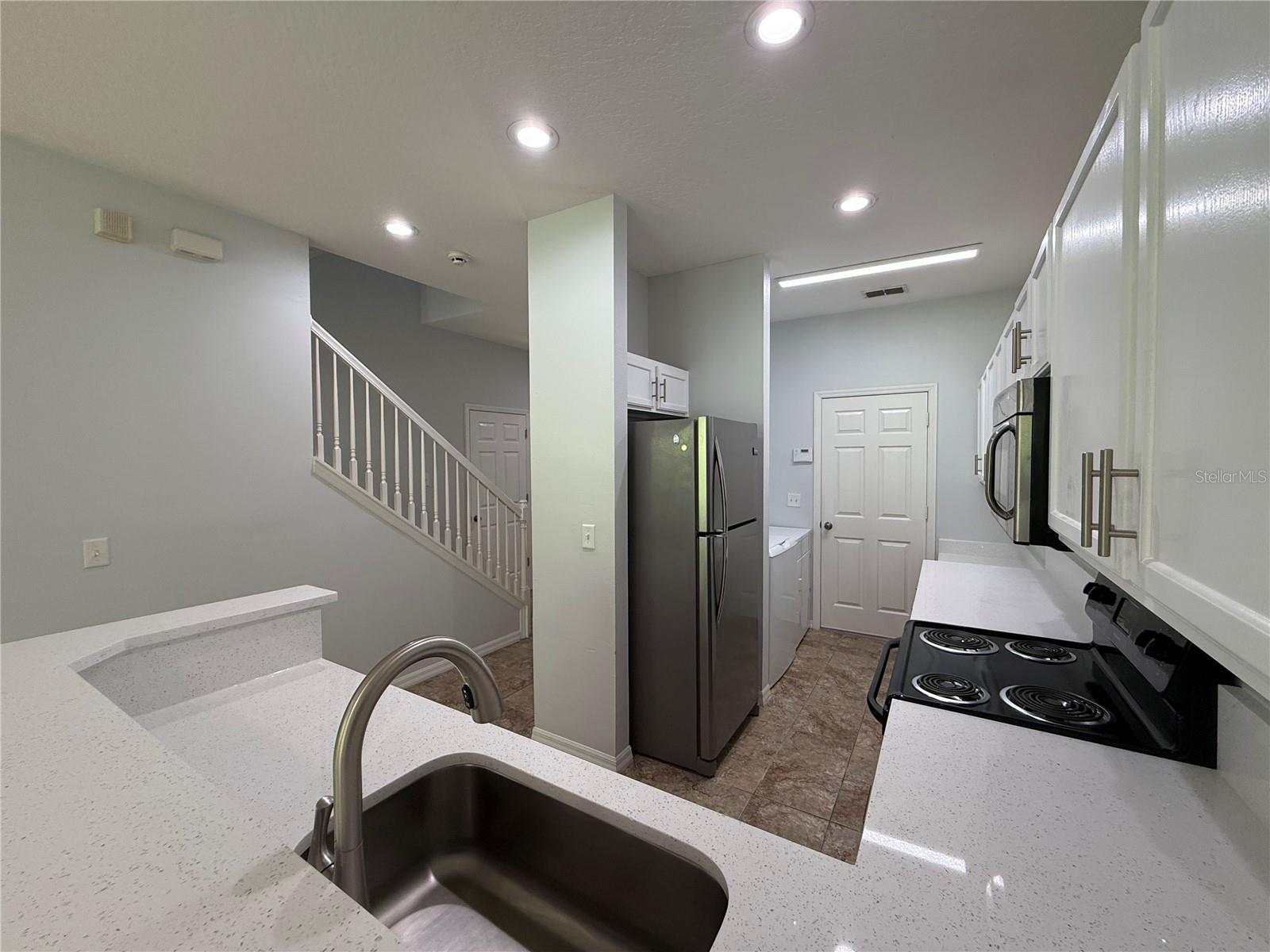 STONE RIDGE AT HIGHWOODS PRESE - Residential