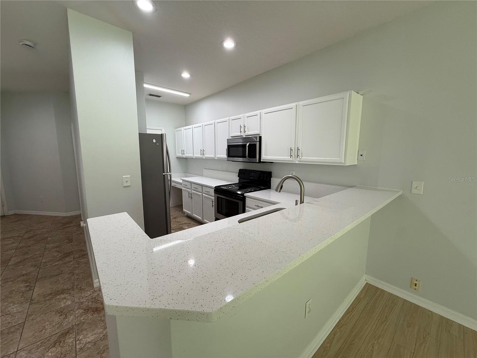 STONE RIDGE AT HIGHWOODS PRESE - Residential