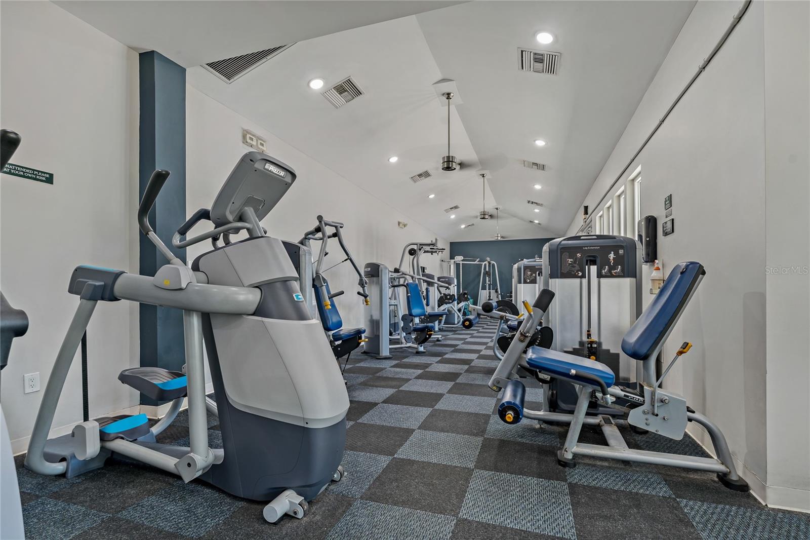 STONE RIDGE AT HIGHWOODS PRESE - Residential